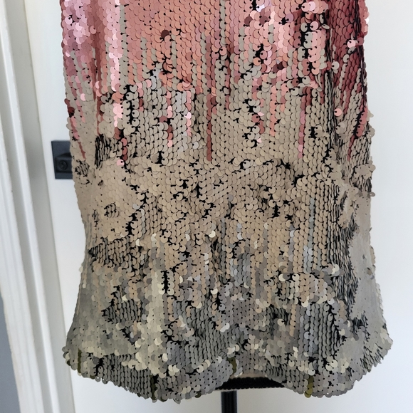 NWOT Elizabeth and James Marla Ombre Sequin Embellished Tank Top Size S - Picture 10 of 10